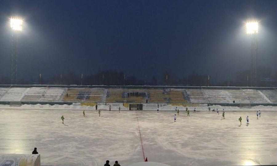 В Архангельске проходят решающие матчи хоккейного турнира на призы клуба «Плетёный мяч»