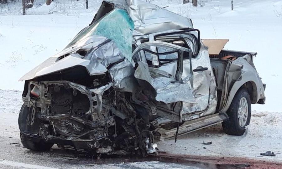 Два человека погибли сегодня в дорожной аварии на трассе М8 под Вельском